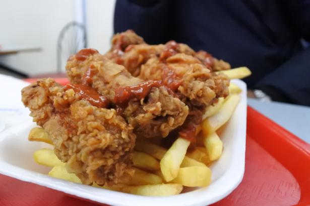 Wings & Chips topped with chilli sauce @ Dixie Chicken - Mile End