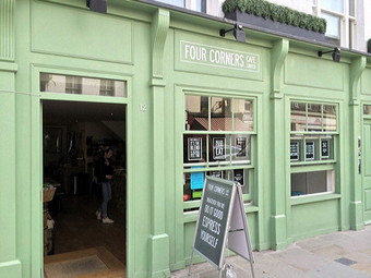 <p>Four Corners Cafe - <a href='/triptoids/4corners'>Click here for more information</a></p>