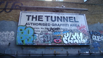 <p>Leake Street - <a href='/triptoids/leakestreet'>Click here for more information</a></p>