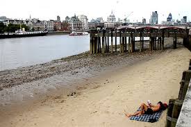 <p>Doing the Southwark Walk - <a href='/articles/southwalkwalk'>Click here for more information</a></p>