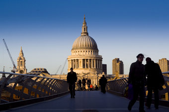 <p>Doing the Southwark Walk - <a href='/articles/southwalkwalk'>Click here for more information</a></p>