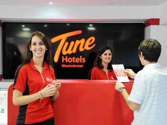 <p>Tune Hotel - <a href='/triptoids/tunewest'>Click here for more information</a></p>