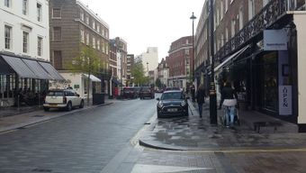 <p>Elizabeth Street – l’anglais méditerranéen ? - <a href='/journals/elizabethstreet'>Click here for more information</a></p>