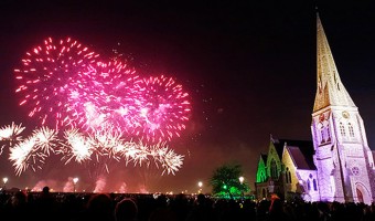 <p>Blackheath Fireworks  - <a href='/journals/blackheathfireworks'>Click here for more information</a></p>
