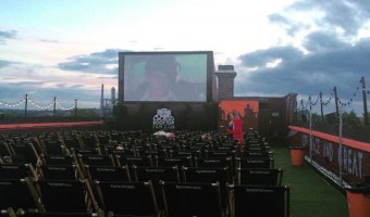 <p>The Rooftop Cinema Club - <a href='/triptoids/rooftoop-cinema-club'>Click here for more information</a></p>