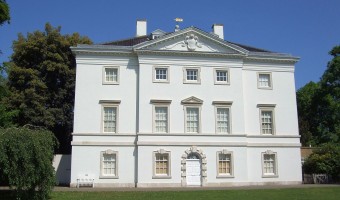 <p>Marble Hill House - <a href='/triptoids/the-marble-hill-house'>Click here for more information</a></p>