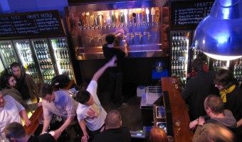 <p>The Euston Tap - <a href='/triptoids/the-euston-tap'>Click here for more information</a></p>