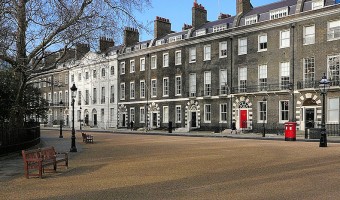 <p>Bedford Square - <a href='/triptoids/bedford-london-parc-cute-garden'>Click here for more information</a></p>