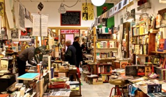 <p>Artwords Bookshop - <a href='/triptoids/artwords-bookshop'>Click here for more information</a></p>